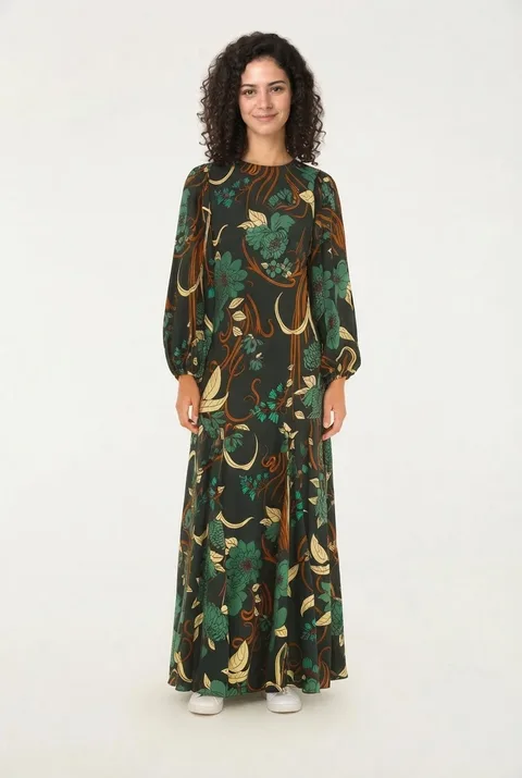 Wearbly result showing the shopper wearing the floral dress